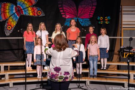 Območna revija otroških in mladinskih pevskih zborov občin Kamnik in Komenda (24)